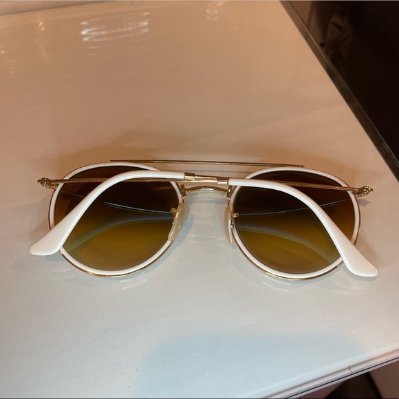 Ray Ban Sunglasses 💙 - Picture 3 of 5